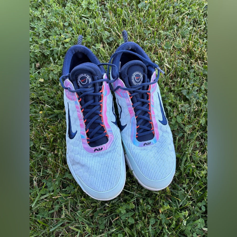 Nike Men’s Athletic Shoes Navy Blue, Light Blue, Pink Accent